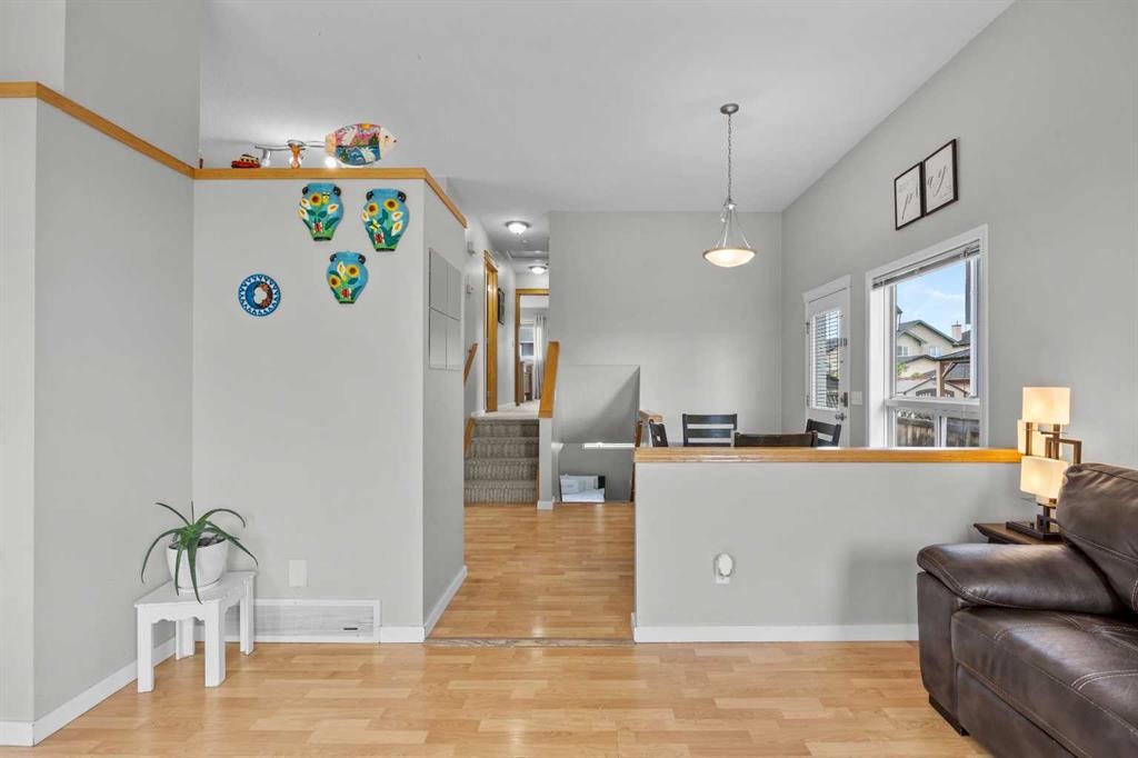 67 Saddlemead Green Ne, Calgary, AB