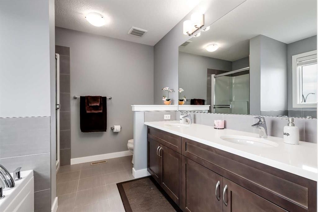 100 Nolancrest Circle Nw, Calgary, AB