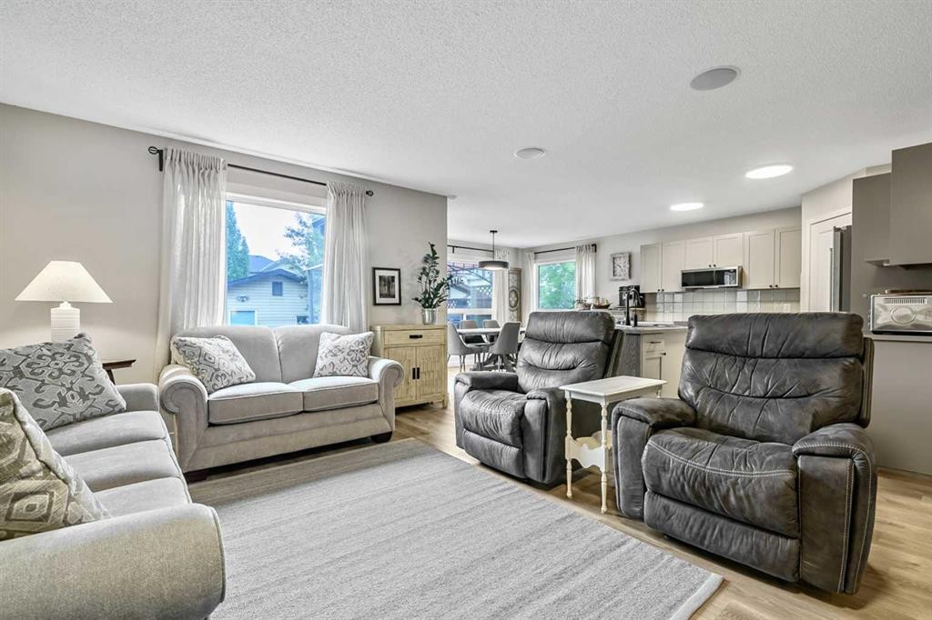 87 Elgin Drive, Calgary, AB