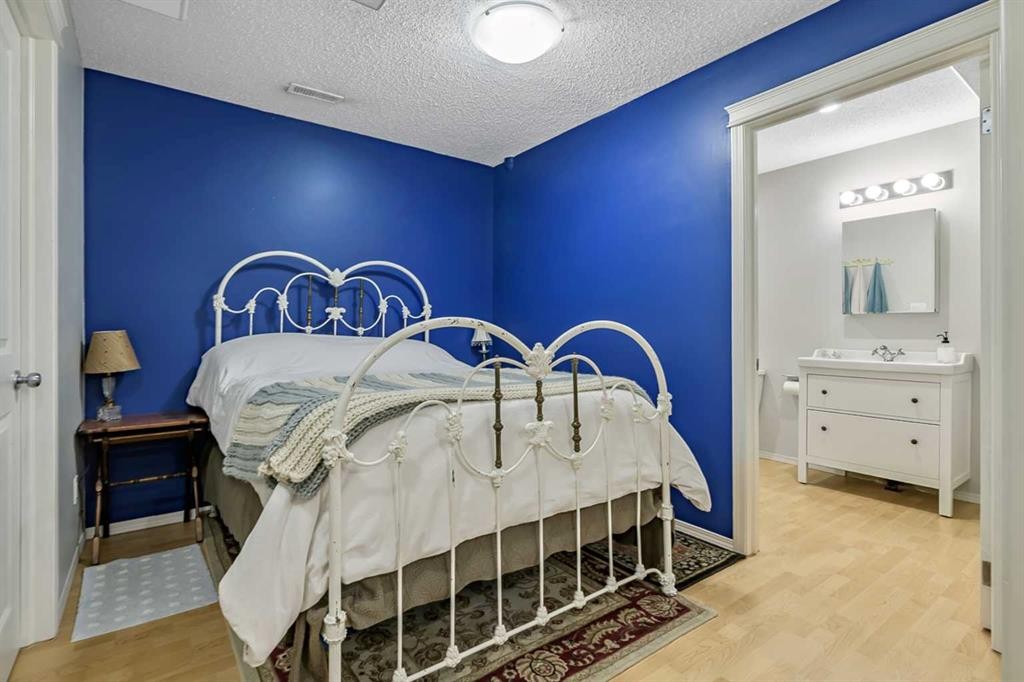 87 Elgin Drive, Calgary, AB