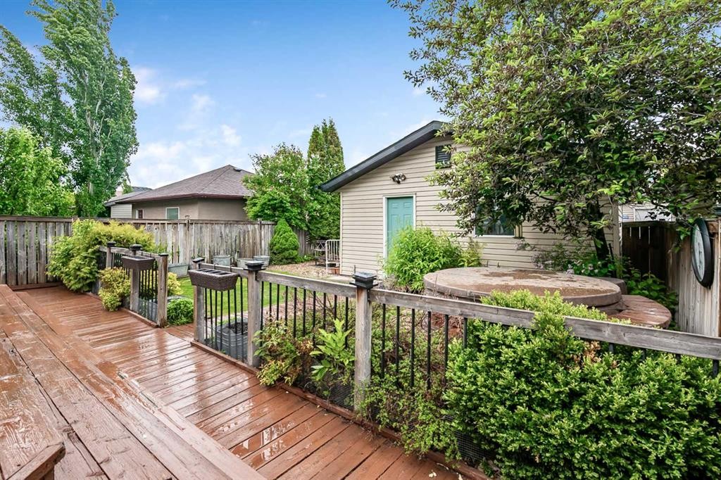 87 Elgin Drive, Calgary, AB