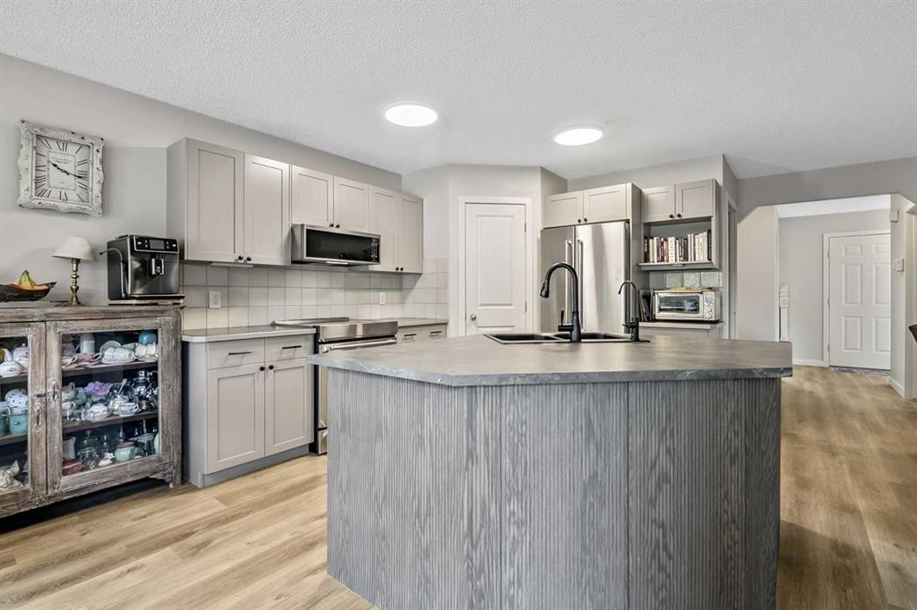 87 Elgin Drive, Calgary, AB