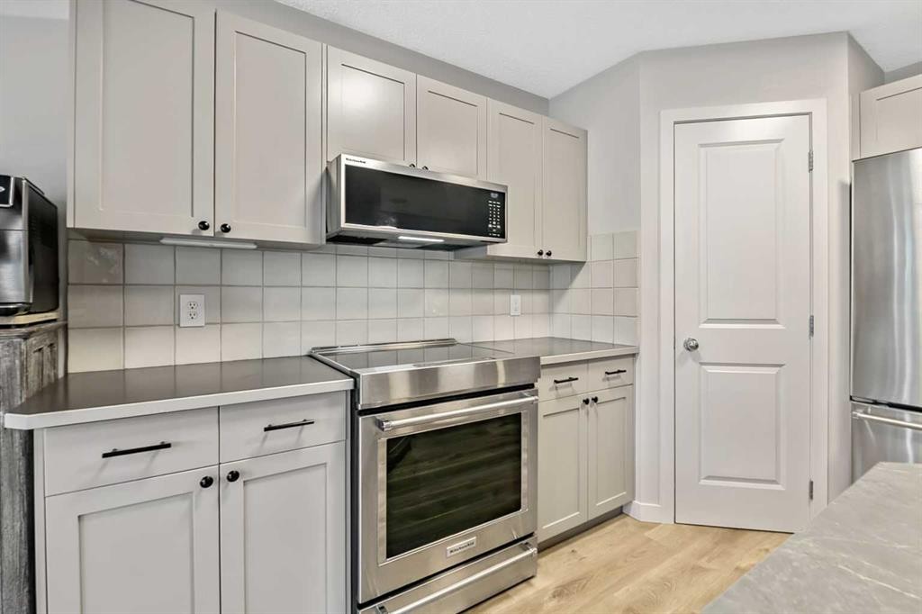 87 Elgin Drive, Calgary, AB