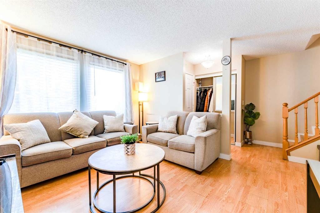 144 Midbend Place Se, Calgary, AB