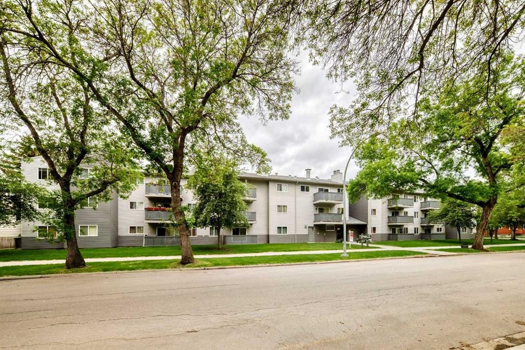 305-10838 108 Street Nw, Edmonton, AB