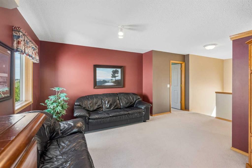 132 Hidden Ranch Crescent Nw, Calgary, AB