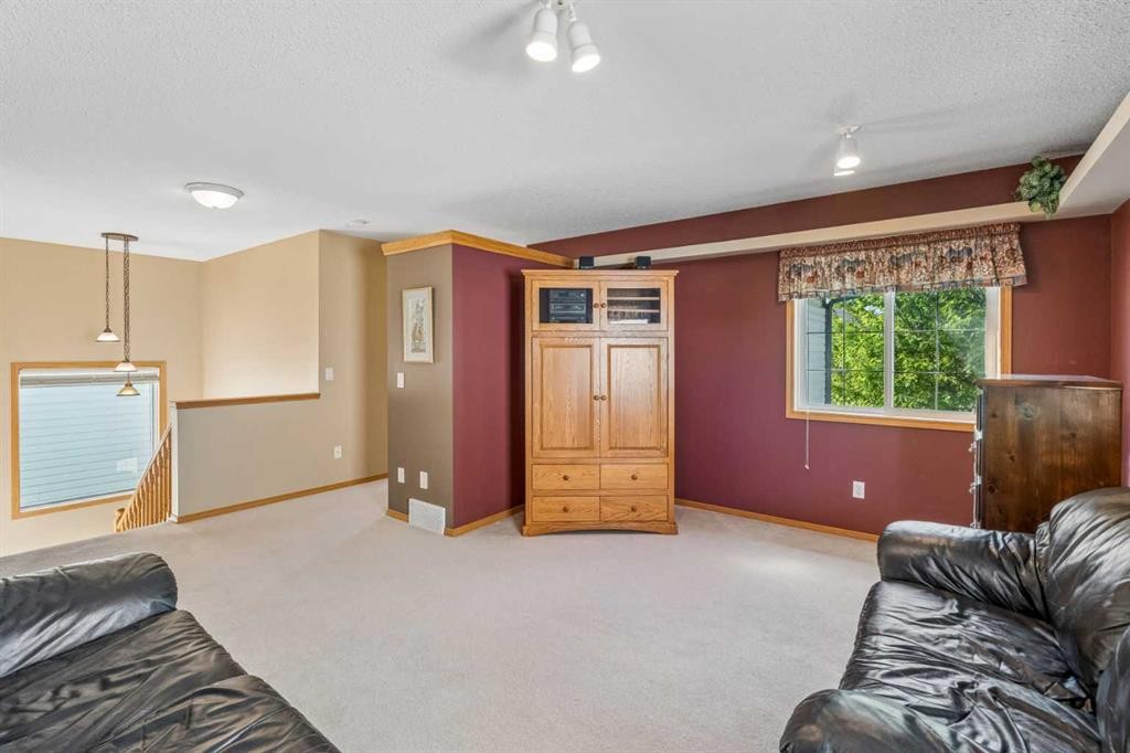 132 Hidden Ranch Crescent Nw, Calgary, AB