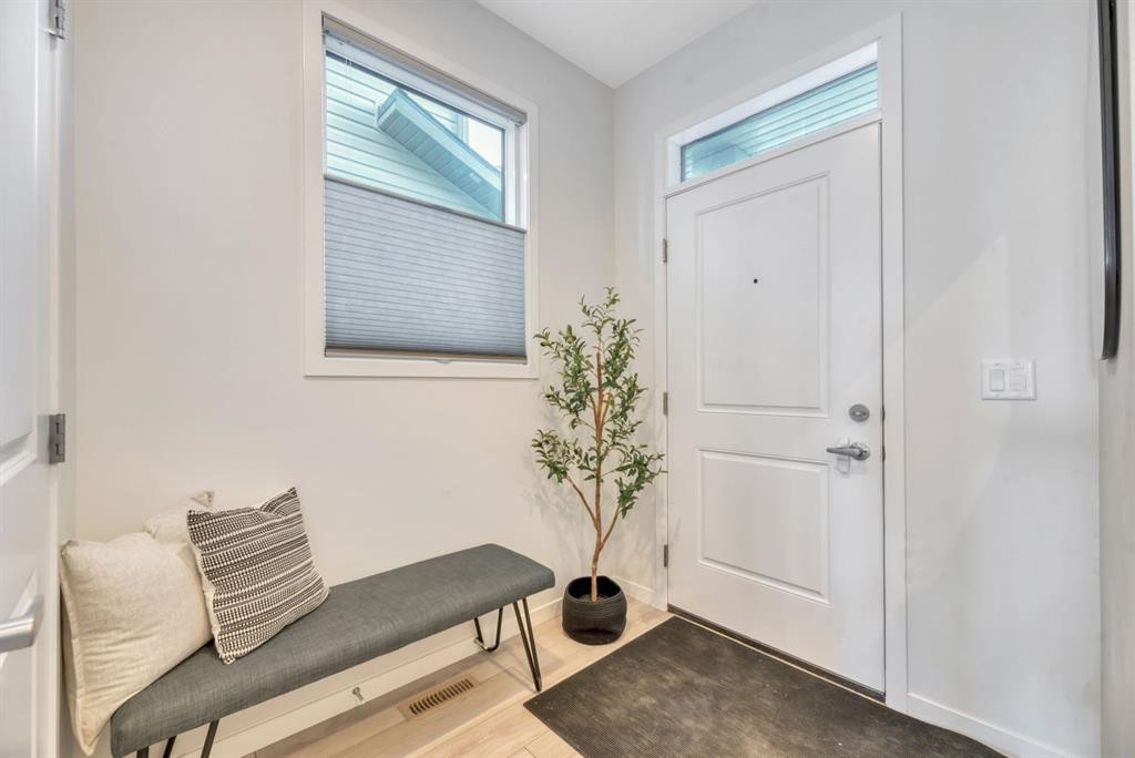 836 Seton Circle Se, Calgary, AB