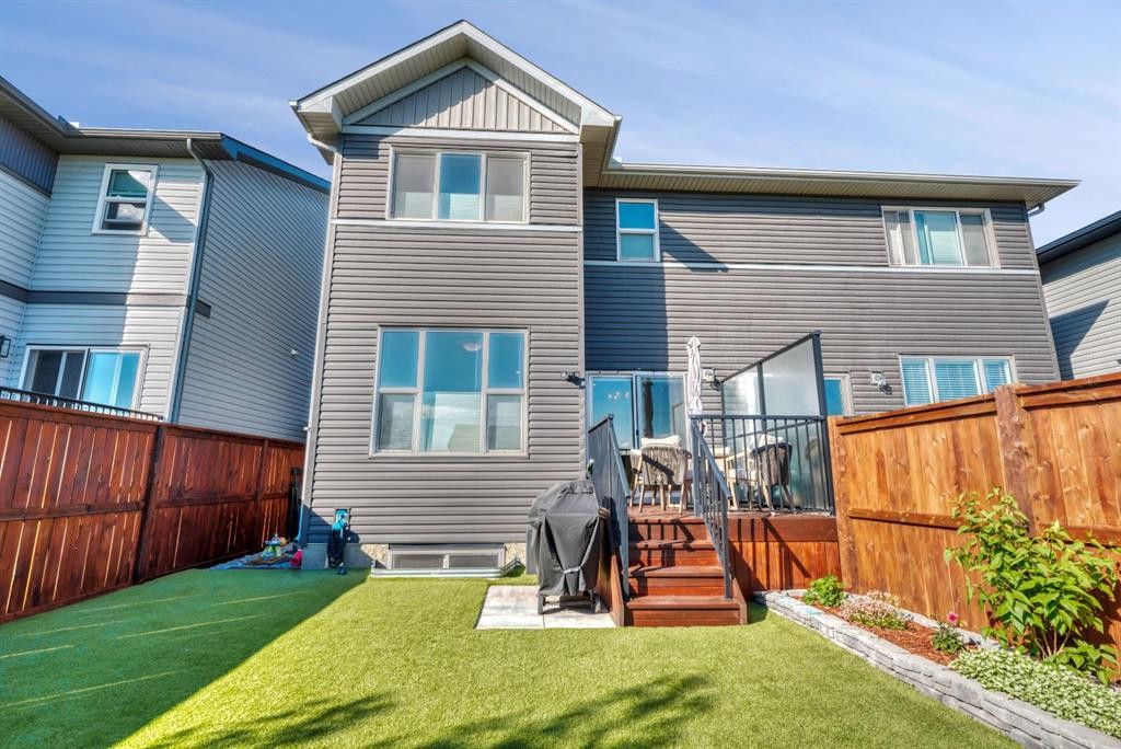 836 Seton Circle Se, Calgary, AB