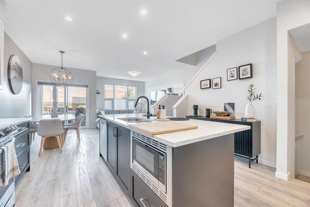 836 Seton Circle Se, Calgary, AB