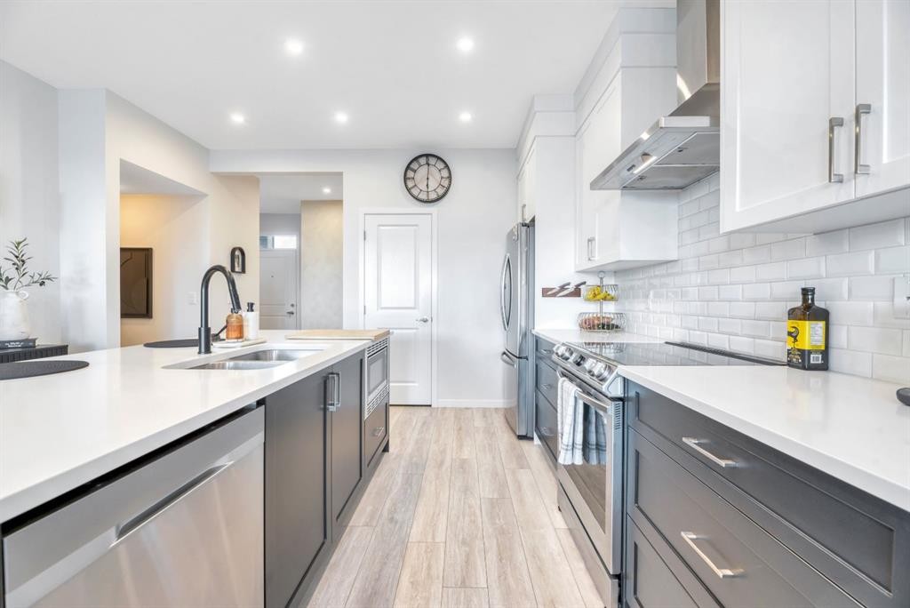 836 Seton Circle Se, Calgary, AB