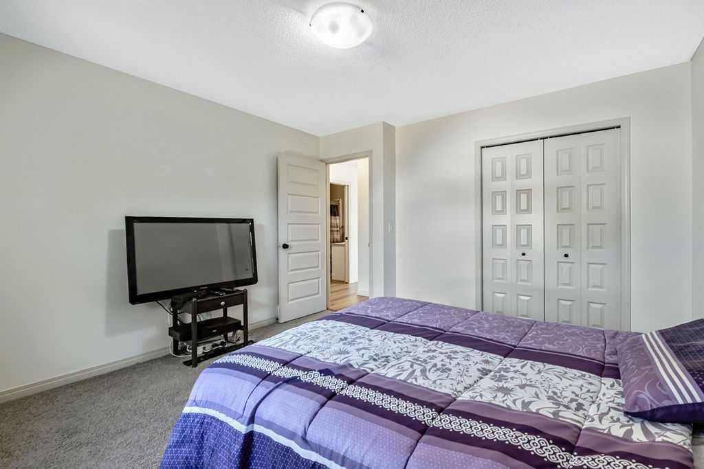1013 3Rd Street Sw, Diamond Valley, AB