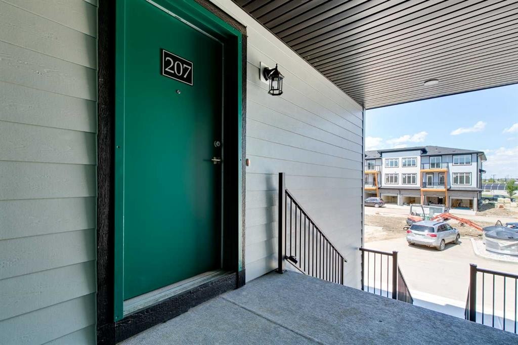 207-414 Seton Passage Se, Calgary, AB