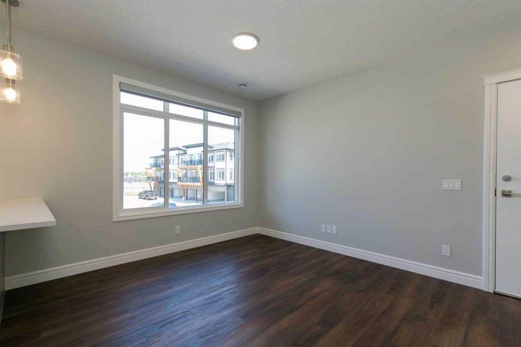 207-414 Seton Passage Se, Calgary, AB