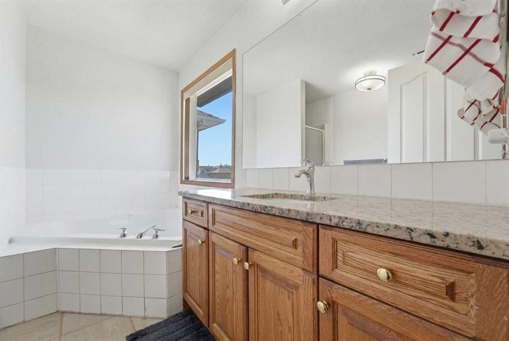 139 Saddlehorn Close Ne, Calgary, AB