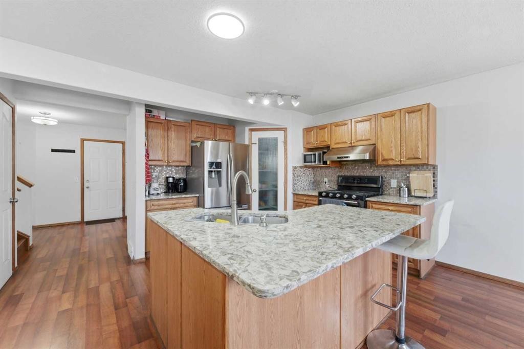 139 Saddlehorn Close Ne, Calgary, AB