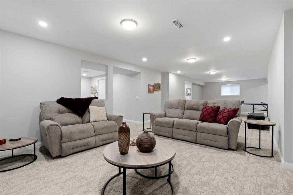 260 Parkview Place Se, Calgary, AB