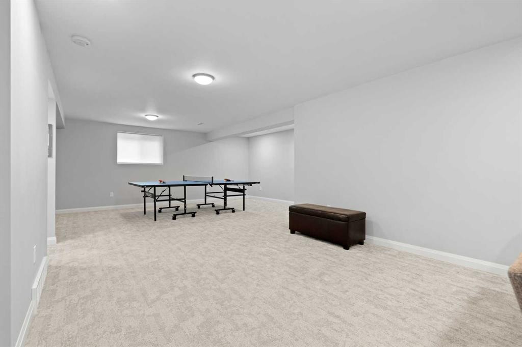 260 Parkview Place Se, Calgary, AB