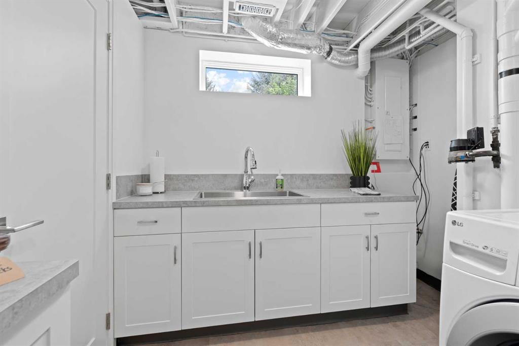 260 Parkview Place Se, Calgary, AB