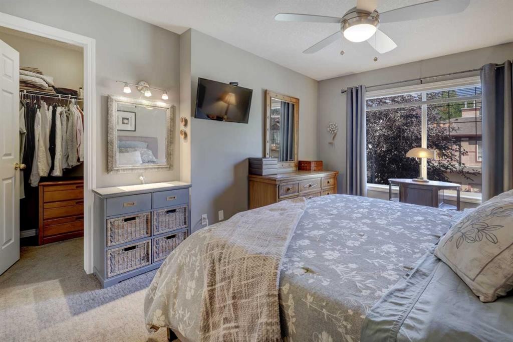 35 Hidden Creek Rise Nw, Calgary, AB