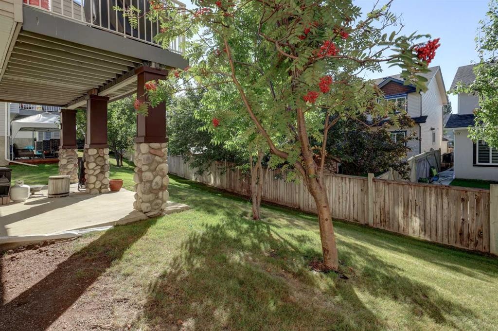 35 Hidden Creek Rise Nw, Calgary, AB