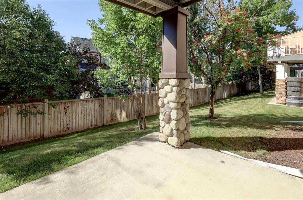 35 Hidden Creek Rise Nw, Calgary, AB