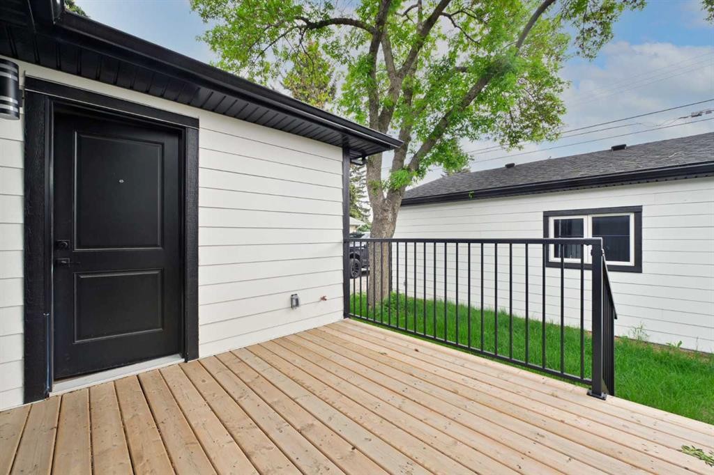 4940 45 Street Sw, Calgary, AB - Outdoor With Deck Patio Veranda With Exterior