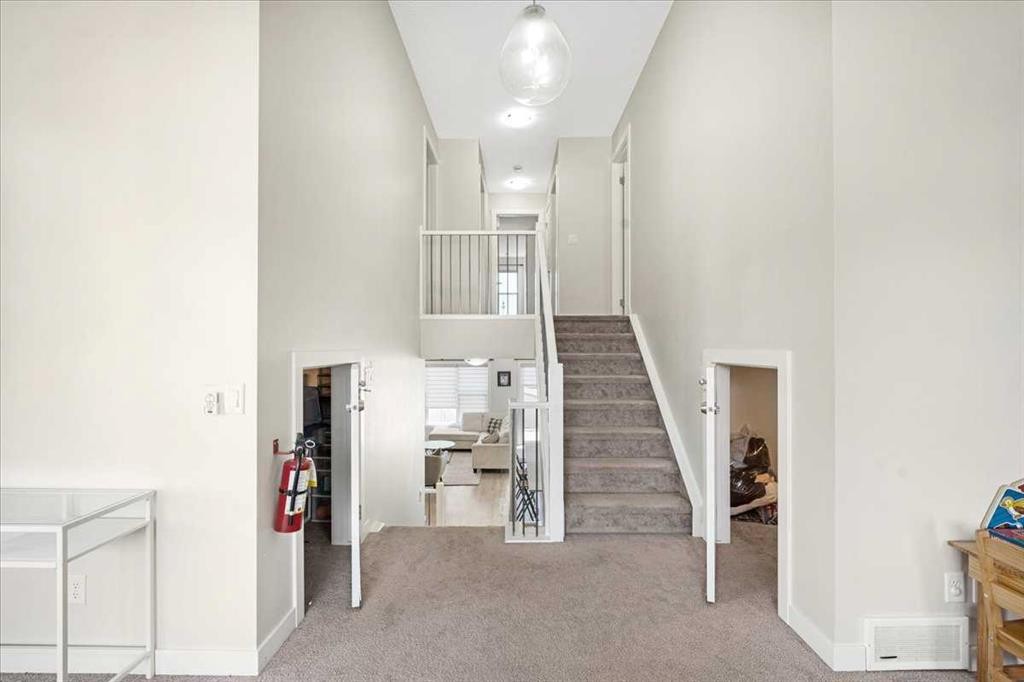 89 Sage Bluff Rise Nw, Calgary, AB