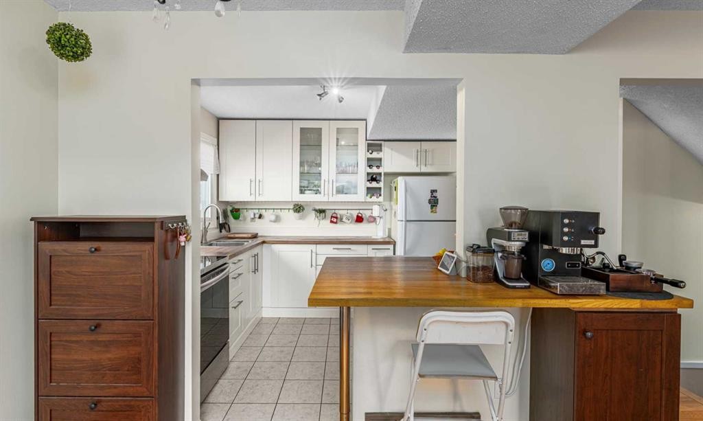 1455 Berkley Drive Nw, Calgary, AB