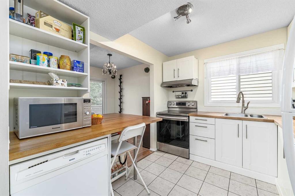 1455 Berkley Drive Nw, Calgary, AB
