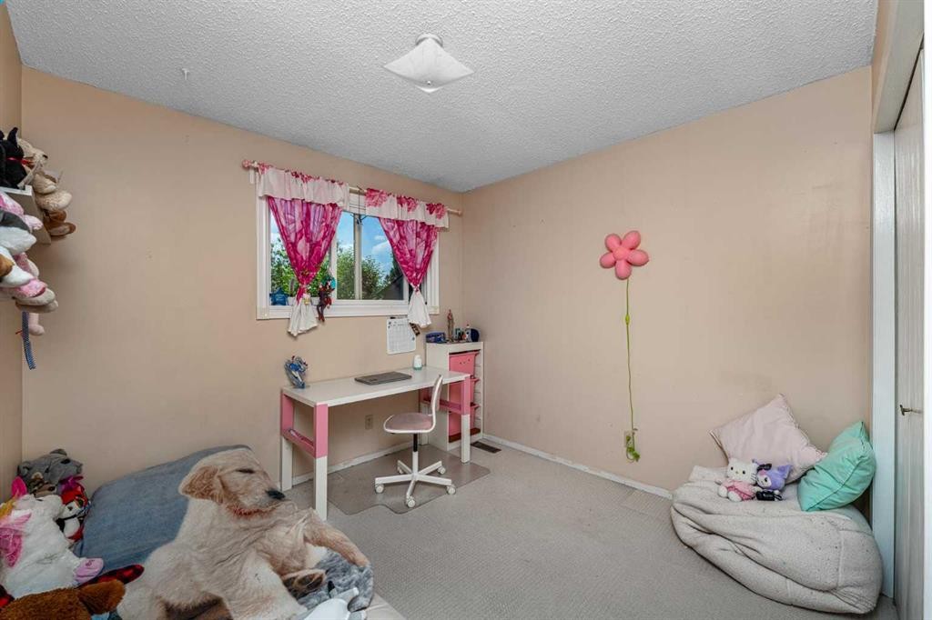1455 Berkley Drive Nw, Calgary, AB