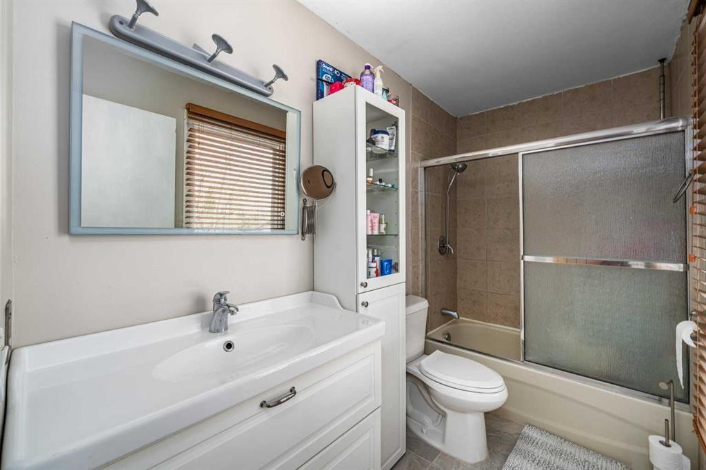 1455 Berkley Drive Nw, Calgary, AB
