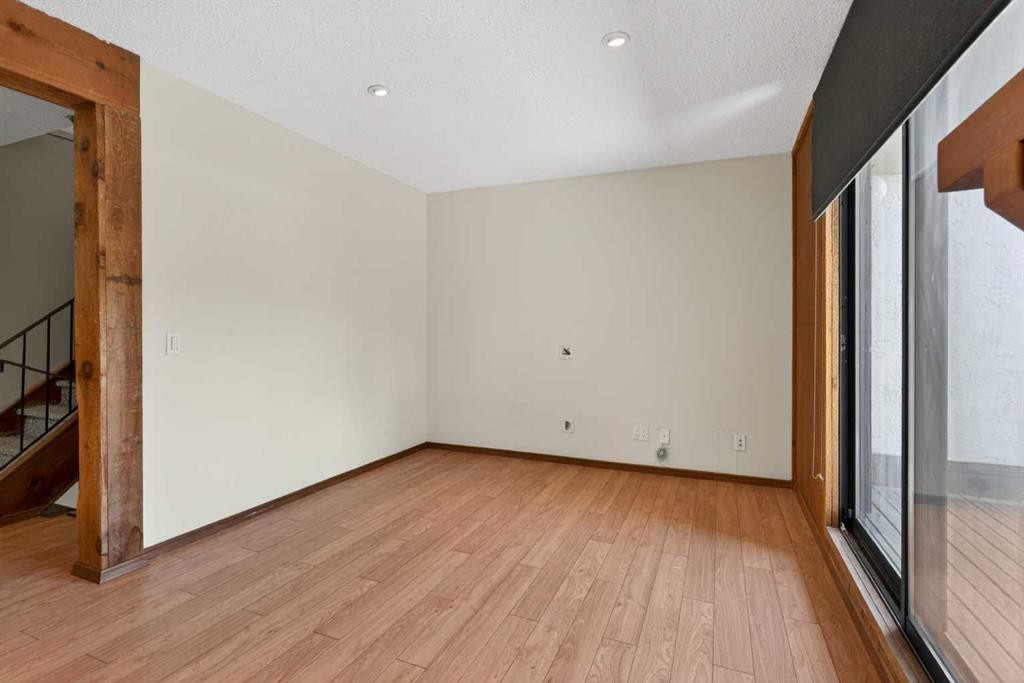 408-2520 Palliser Drive Sw, Calgary, AB