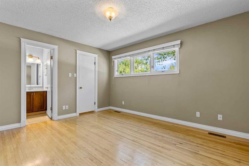 10731 Maplebend Drive Se, Calgary, AB