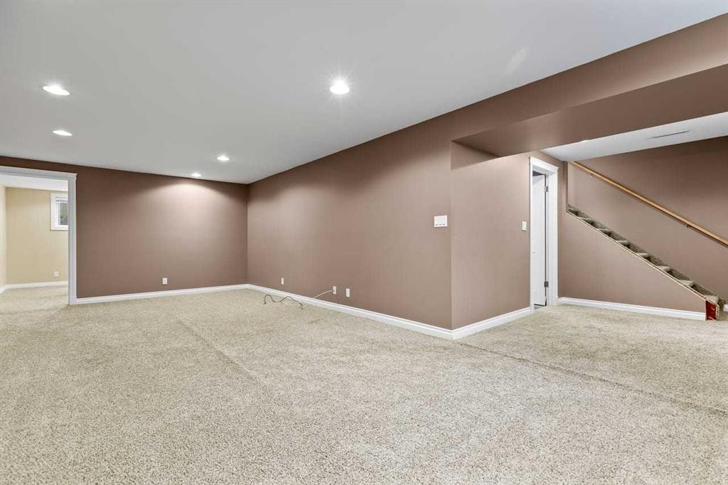 10731 Maplebend Drive Se, Calgary, AB