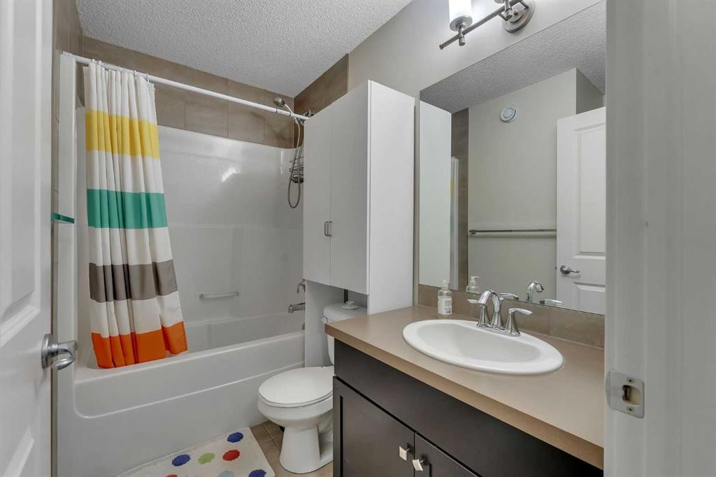 240 Elgin Meadows Way Se, Calgary, AB