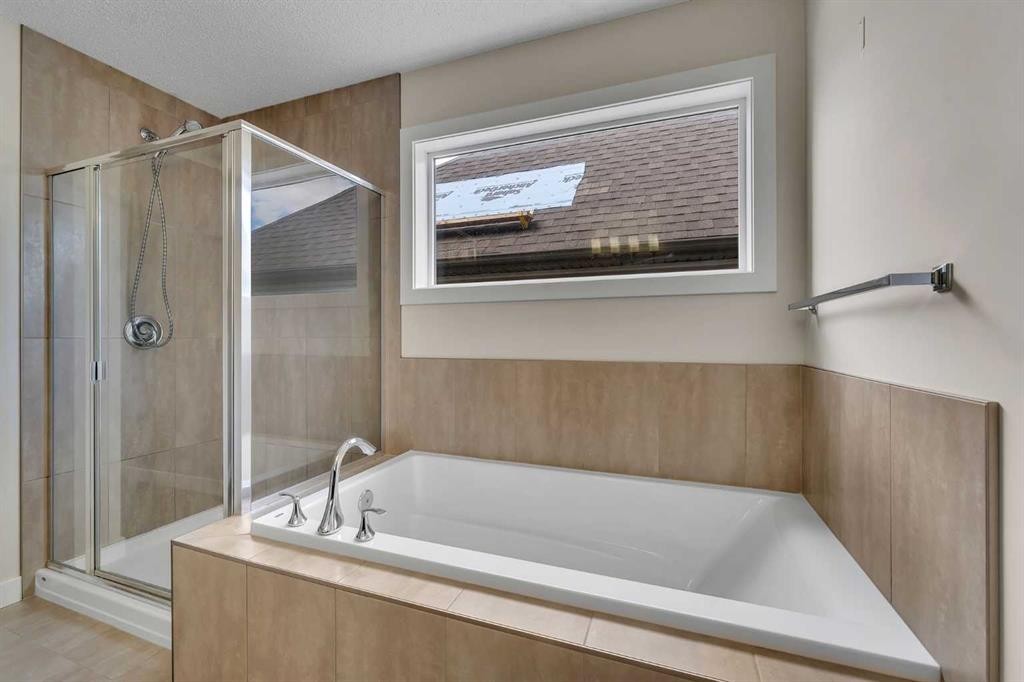 240 Elgin Meadows Way Se, Calgary, AB