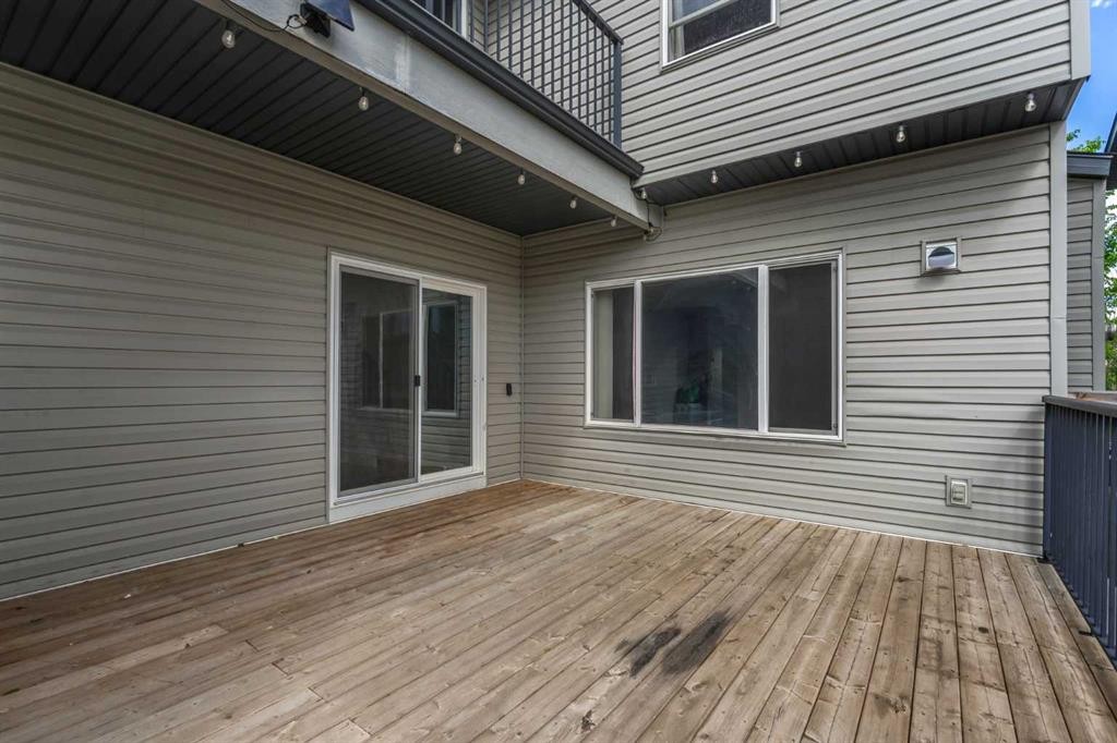 240 Elgin Meadows Way Se, Calgary, AB