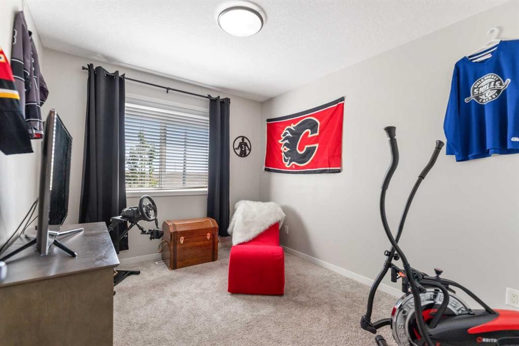 124 Masters Crescent Se, Calgary, AB