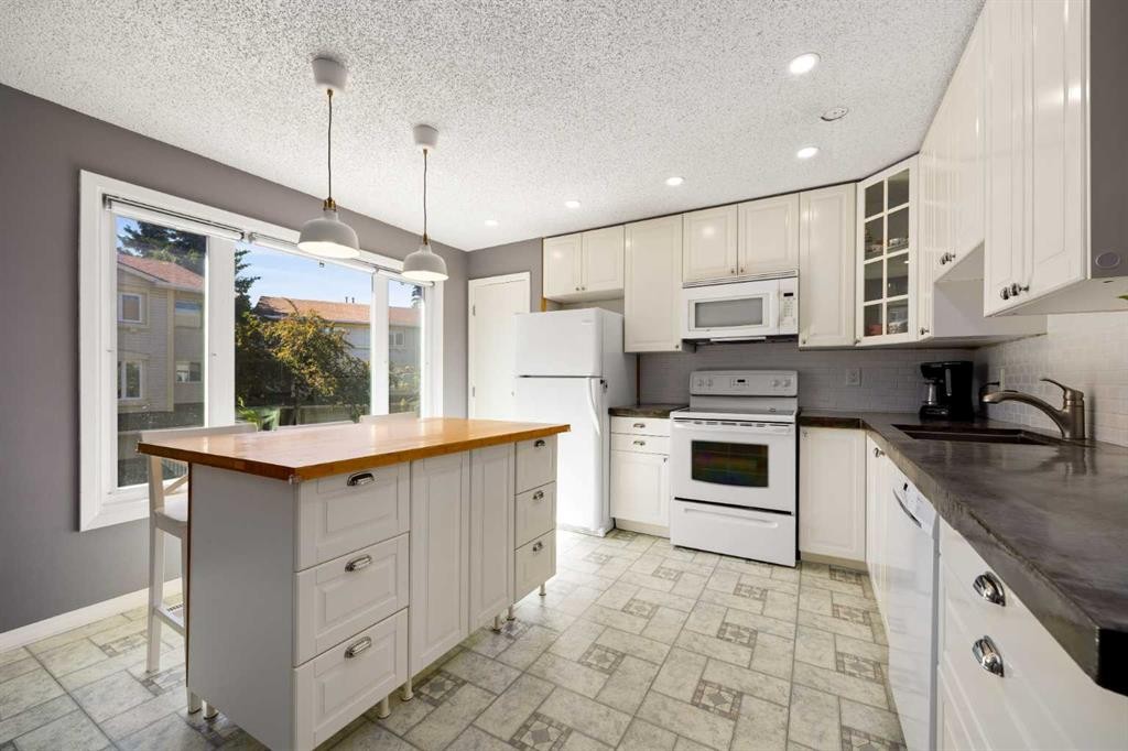 723 Queenston Terrace Se, Calgary, AB