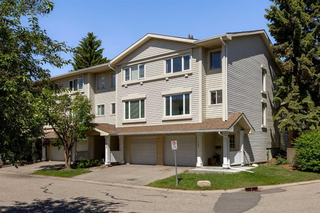 723 Queenston Terrace Se, Calgary, AB