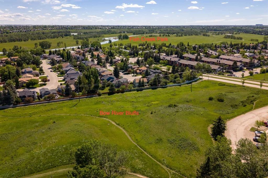723 Queenston Terrace Se, Calgary, AB