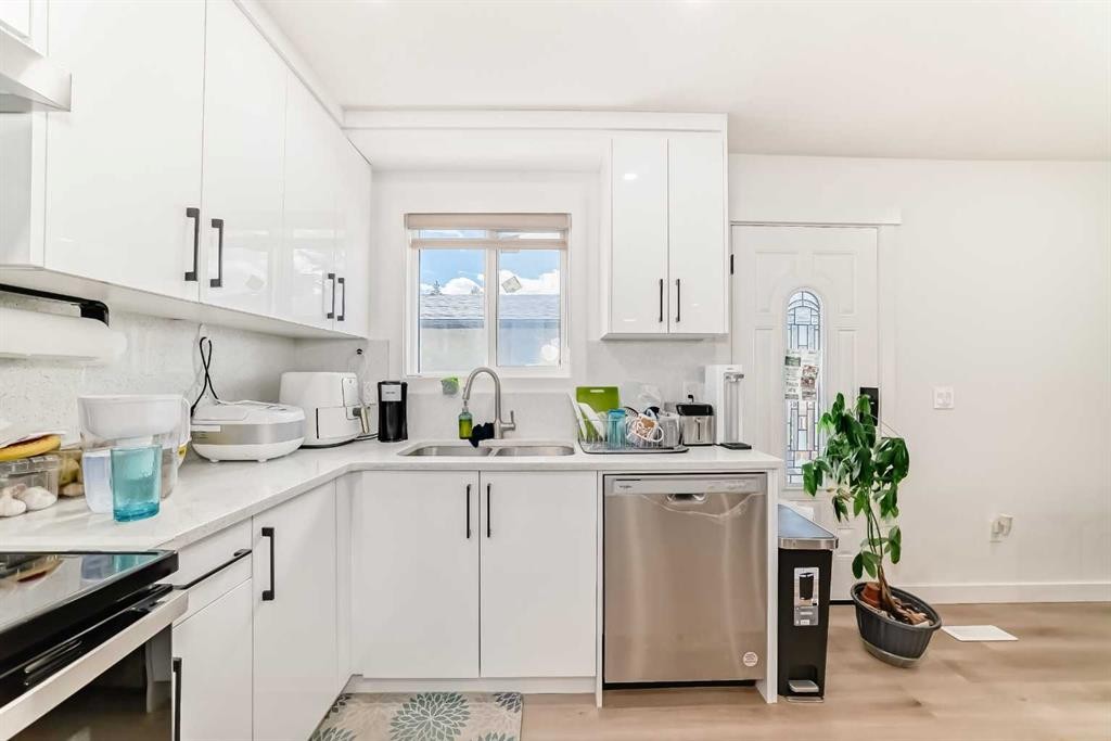 5912 Dalton Drive Nw, Calgary, AB