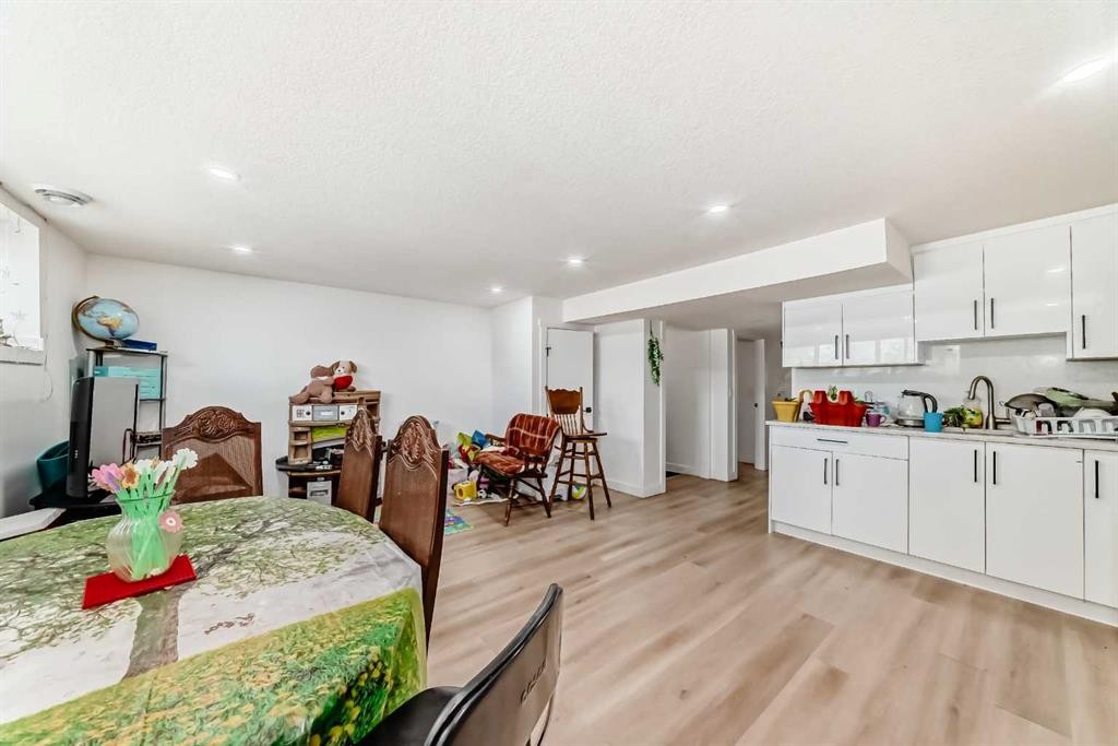 5912 Dalton Drive Nw, Calgary, AB