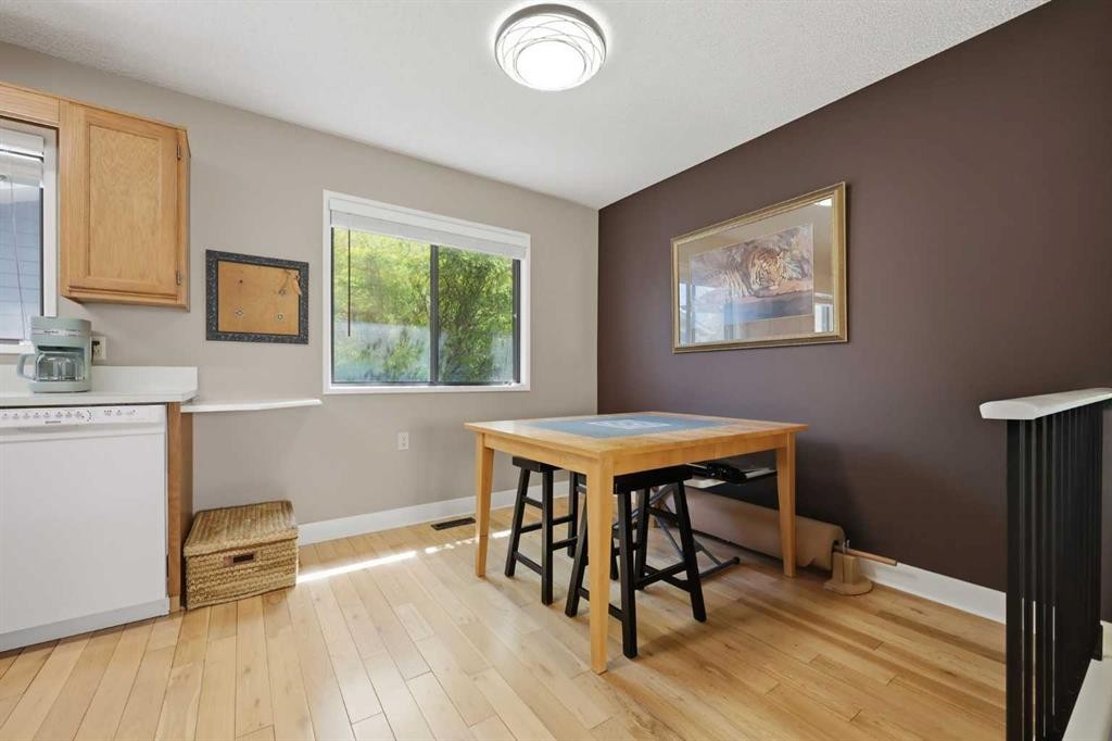 232 Hawkcliff Way Nw, Calgary, AB