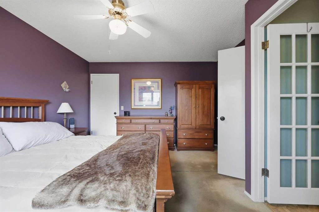 232 Hawkcliff Way Nw, Calgary, AB