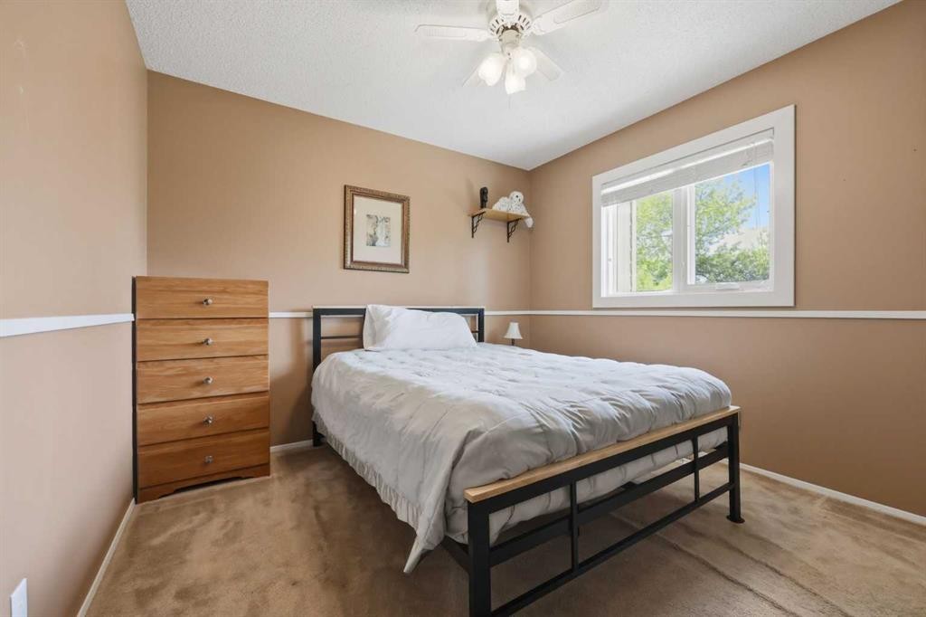 232 Hawkcliff Way Nw, Calgary, AB
