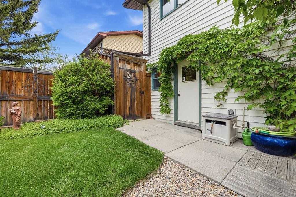 232 Hawkcliff Way Nw, Calgary, AB