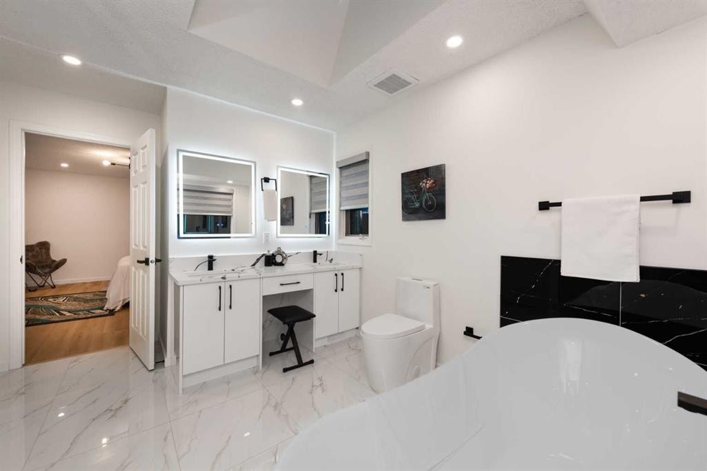 8266 Edgebrook Drive, Calgary, AB