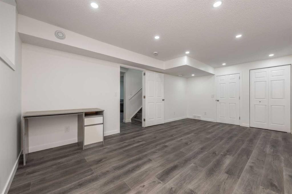 8266 Edgebrook Drive, Calgary, AB